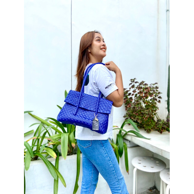 TAS JALI/TAS ANYAMAN JALI HANDMADE/TAS ANYAMAN JALI BIRU POLOS/CRYSTA BAG