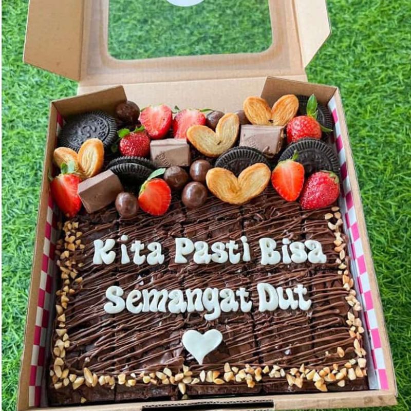 

brownis fudgy custom uk. 20x20
