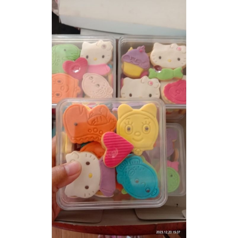 

Kue Cookies Karakter 1 Toples
