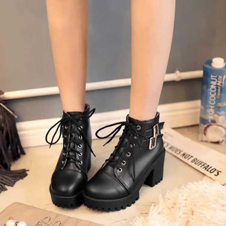 GS69 - SEPATU DOCMART BOOTS WANITA KOREAN STYLE BAHAN SINTETIS TALI TEMALI HAK TEBAL DL 550