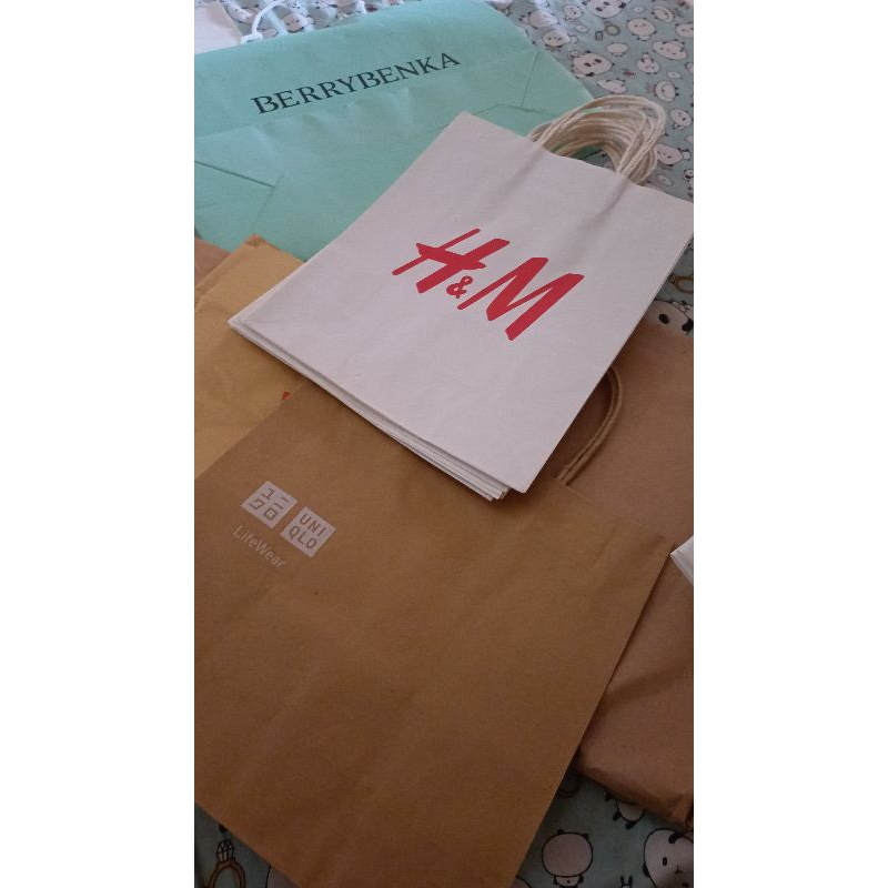 

paperbaghnm,uniqlo,zara,hnm