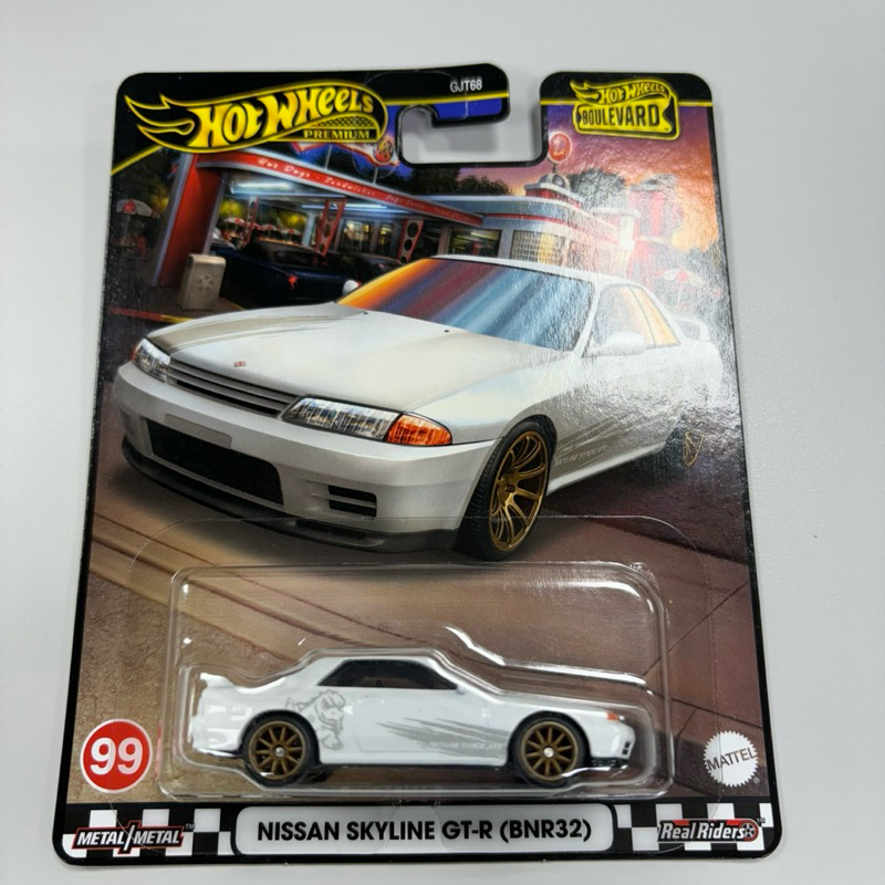 Hot Wheels Premium Boulevard Nissan Skyline GTR BNR32