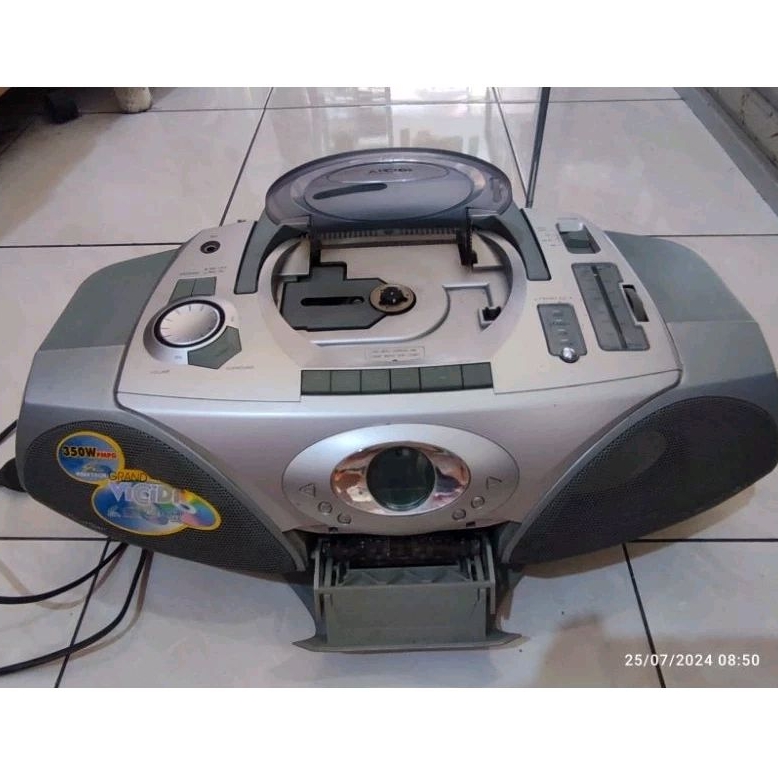 Radio tape CD Polytron jadul