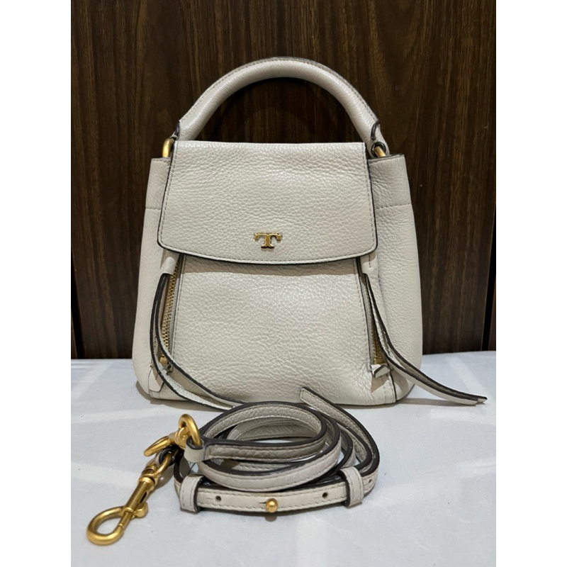 Preloved ‼️Tas Tory Burch TB Halfmoon Broken White Top Handle Sling Bag Branded Authentic