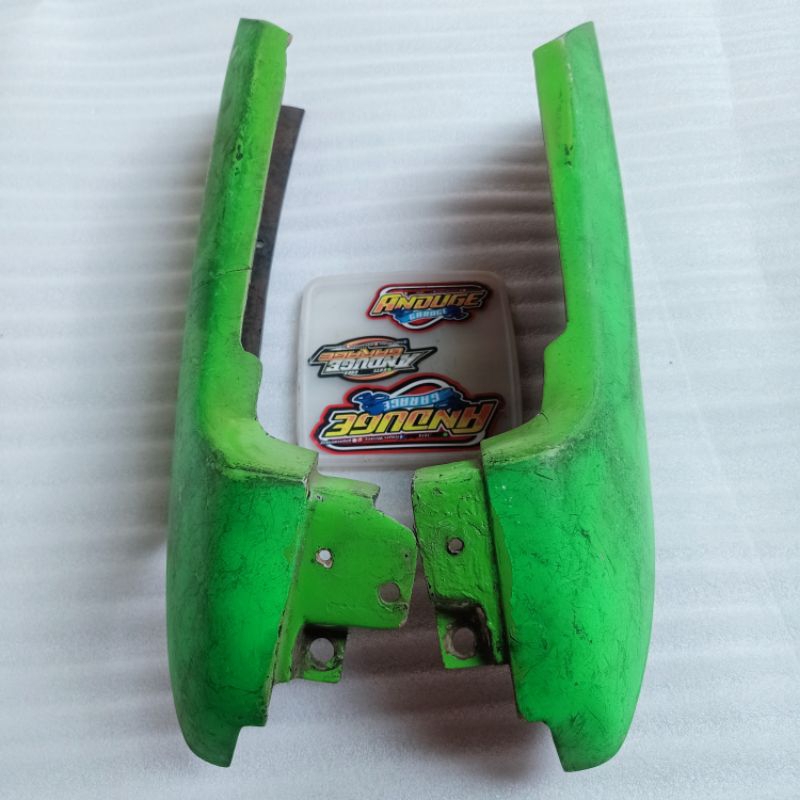 cover body belakang Suzuki RGR 150 crystal 1993 1994
