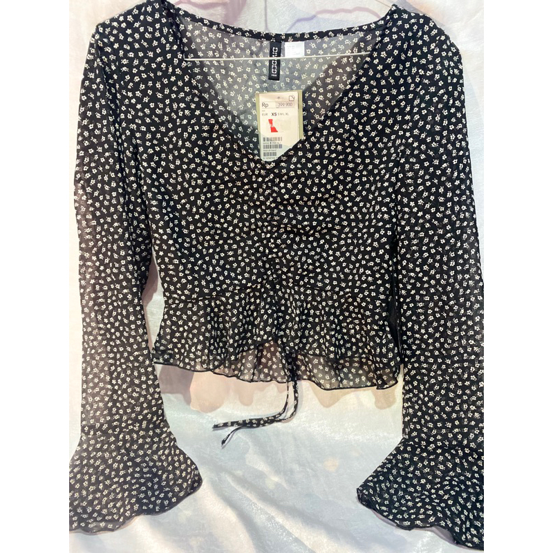 FLASHSALE!!!! Baju H&M Crop Top Bunga Lengan Panjang Baru Atasan Wanita CropTop