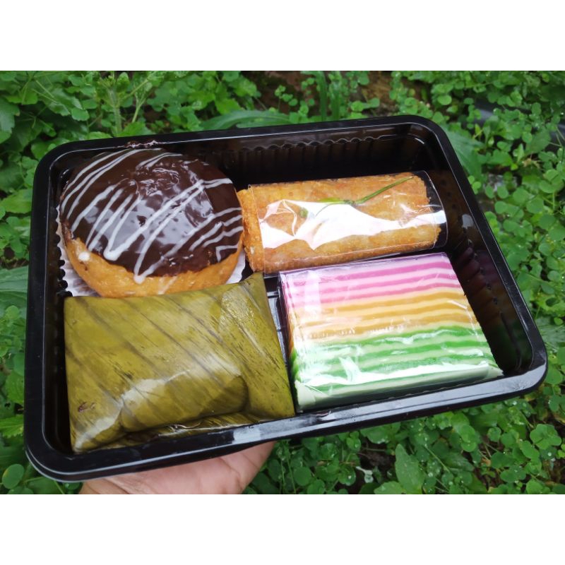 

Snack box