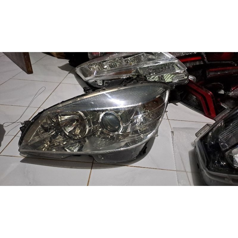 headlamp mercedes bezn mercy W204 kiri