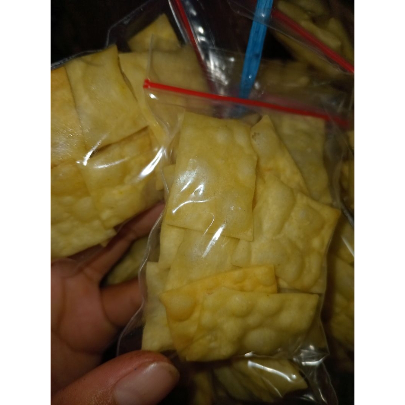 

keripik pangsit renyah