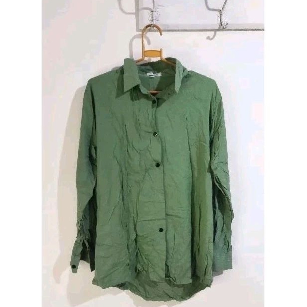 PRELOVED - BASIC Rayon Kemeja by Zalfa Outfit Baju Atasan Rayon Lengan Panjang Pakaian Wanita
