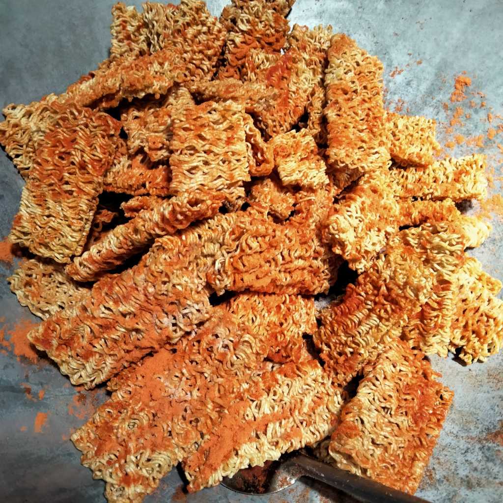 

MIE KERING SIAP MAKAN BUDE TINS ASLI CILAYUNG