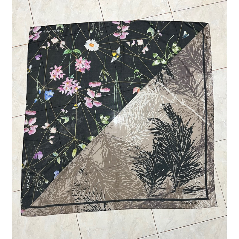 Preloved Hijab / Scarf Radwah