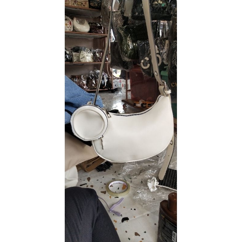 slingbag free pouch bulat