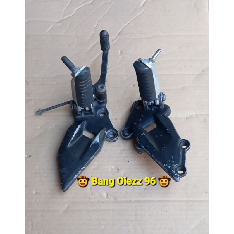 Footstep Postep Depan Kanan Kiri Ninja 250 R Ninja 250 Karbu ORI Copotan