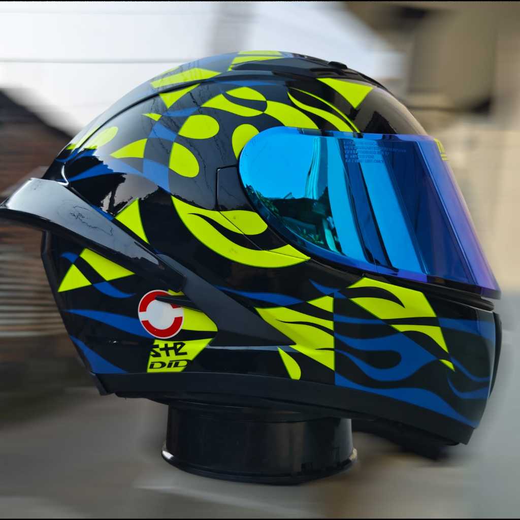 KYT FALCON REPAINT ROSSI WINTERTEST