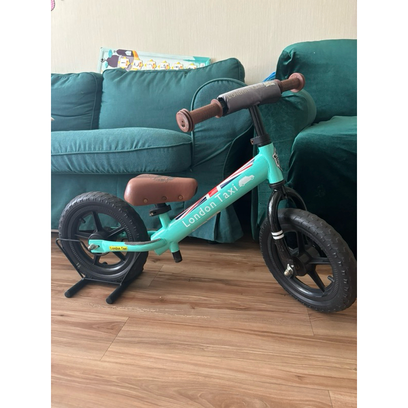 Preloved Balance bike London Taxi
