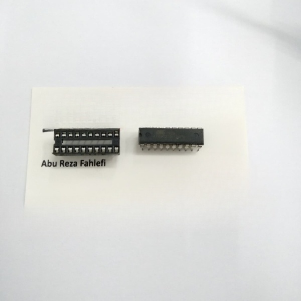 ATMEGA ATMEL AT89C2051 89C2051 24 PU + sudah termasuk soket IC 20 pin dre3 Murah
