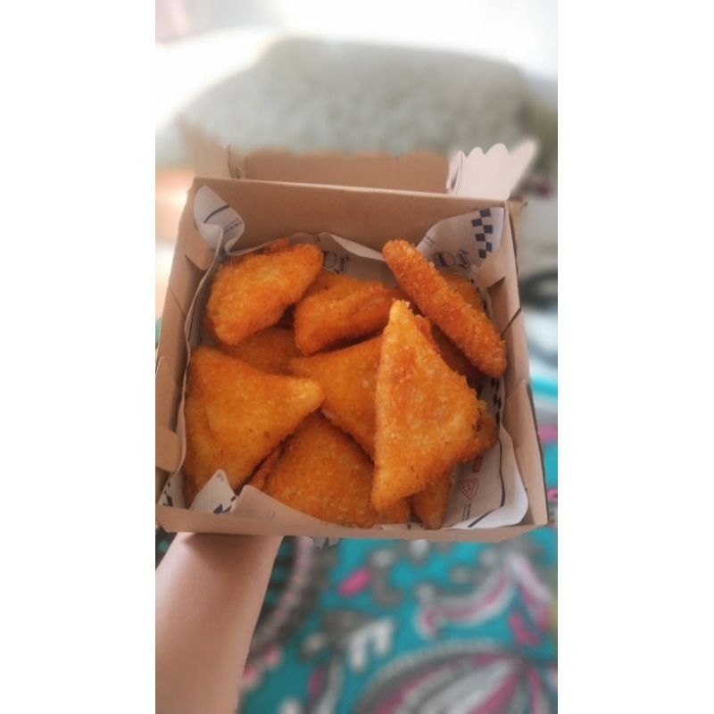 

Ameera - RISOLES ISI MAYO SUDAH MATANG isi 10pcs