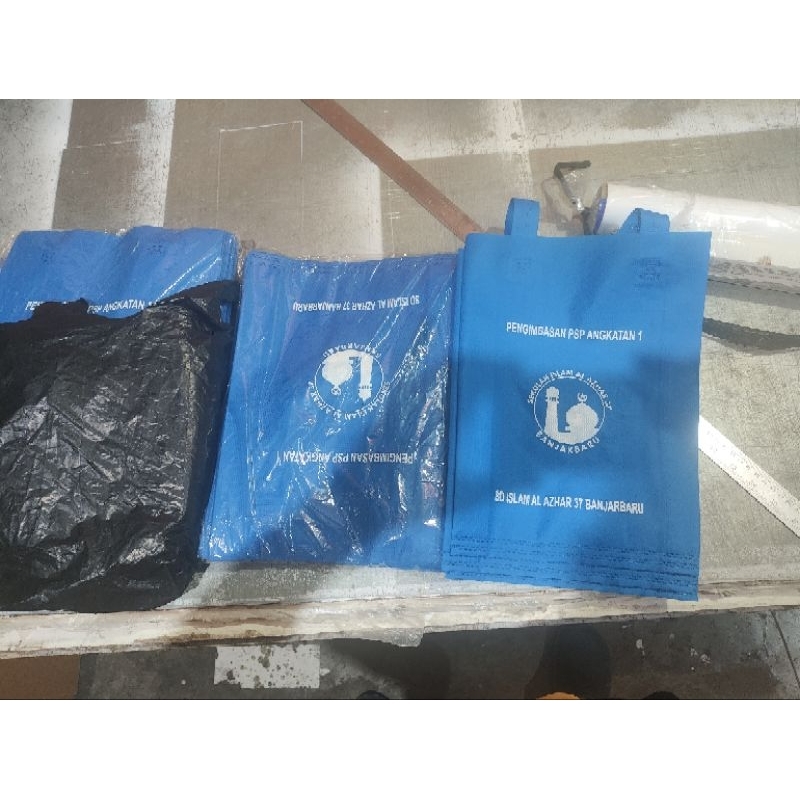 

Tas Kain Spundbond Goodybag Sablon