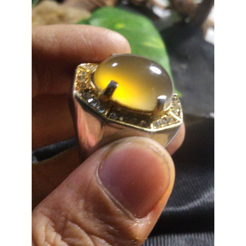 Batu Anggur Solar Baturaja/Yellow Chalcedony