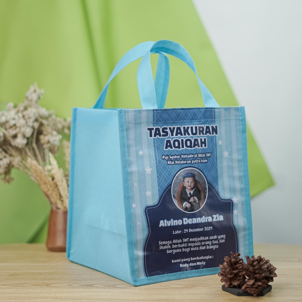

Tas Aqiqah / Tas Hantaran Nasi / Souvenir Aqiqah / Tas Berkat / Tas Kardus Ukuran 22 / Tas Bingkisan