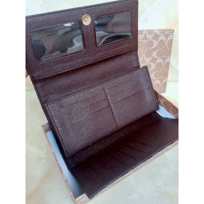 Dompet wanita model lipat tiga