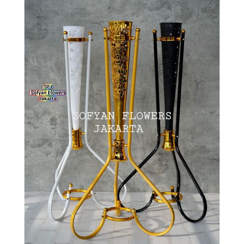 Pot standing besi import vas corong besi vas bunga sudut / Pot besi bunga sudut / Pot corong dekoras