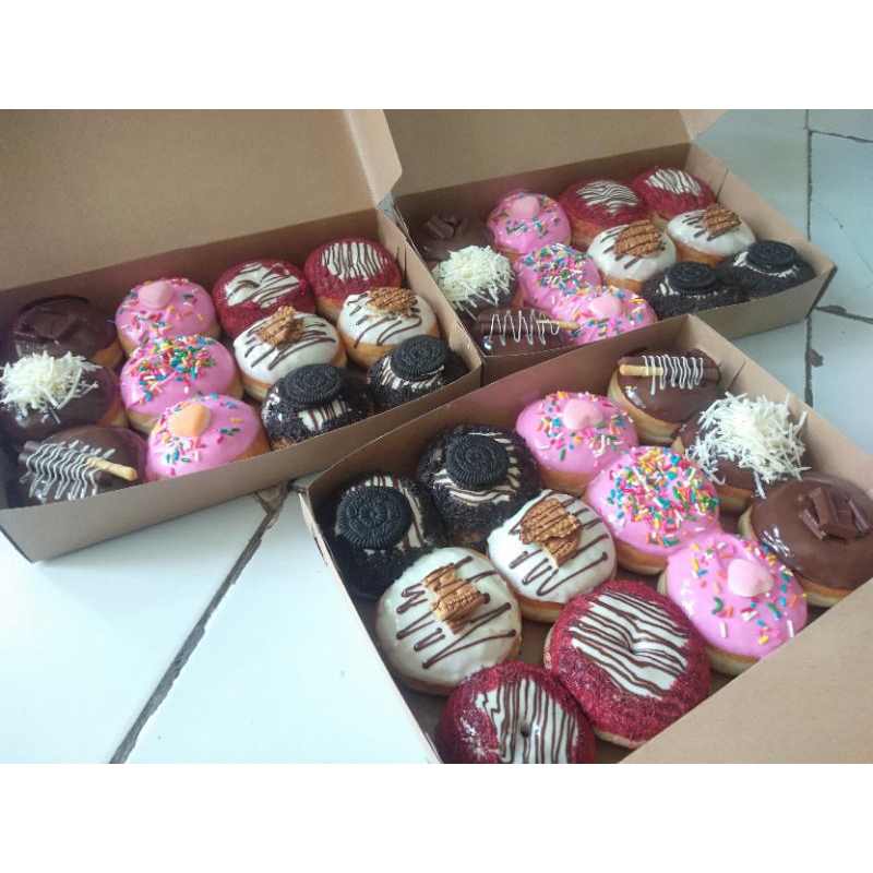 

donat full toping