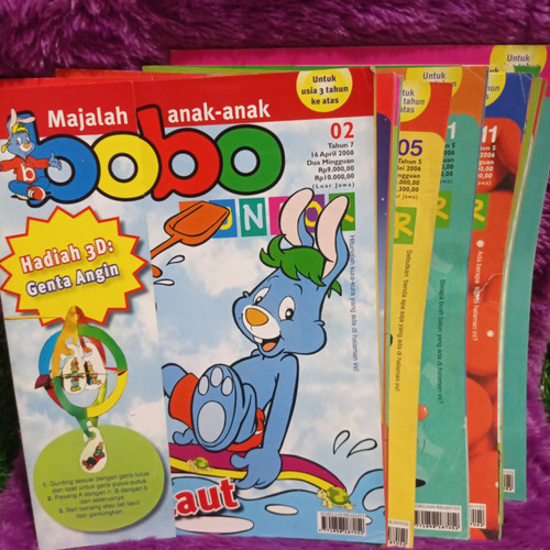 Majalah anak bobo bekas pakai