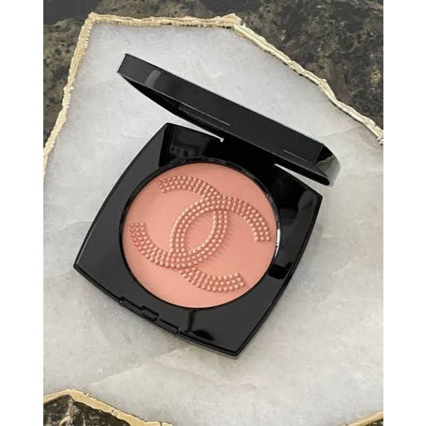 Chanel Illuminating Powder