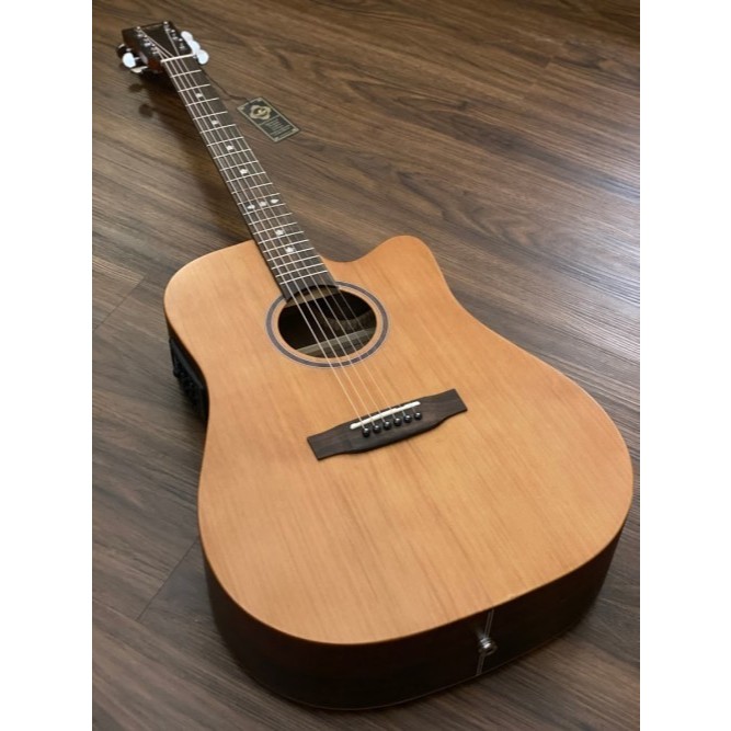 SQOE SPAIN ED90C ACOUSTIC ELECTRIC IN VINTAGE NATURAL SATIN
