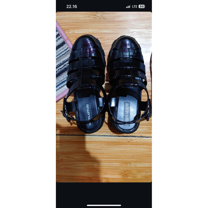 preloved sandal nadilastuff