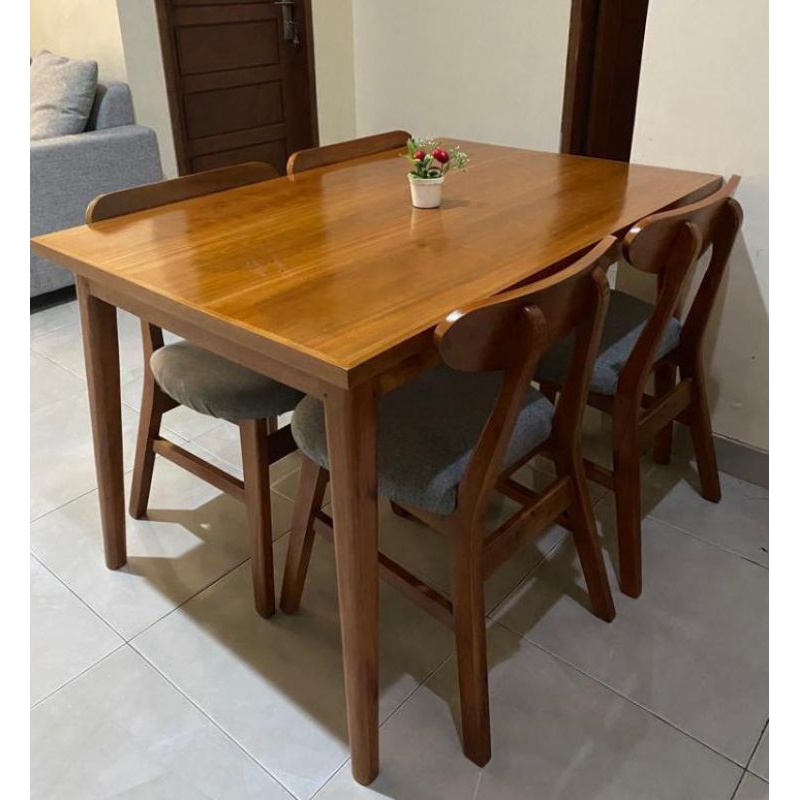 set meja makan / set meja makan terbaru / set meja makan terlaris / set meja cafe / set meja makan a