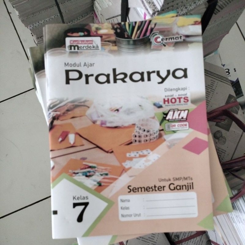 

LKS Prakasya Kelas 7,8,9 Kurmer