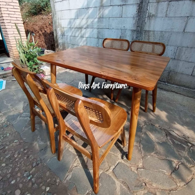 Kursi Cafe set Meja Makan Cafe / Kursi Rotan Cafe set Meja Minimalis