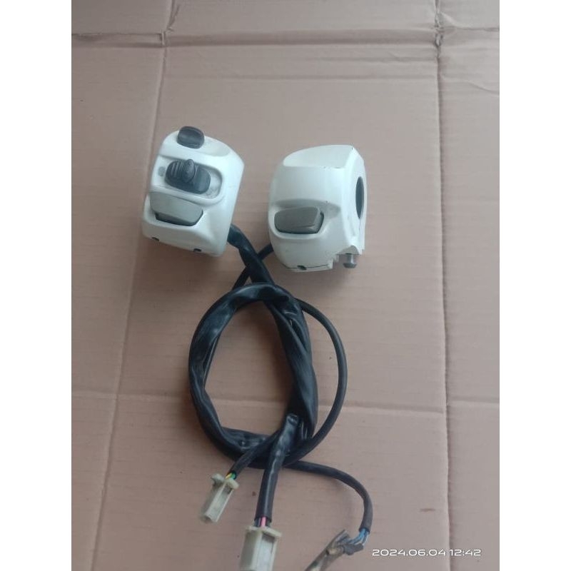 Saklar Holder 1Set kanan kiri Yamaha Fino injeksi 125/115 Original Cabutan