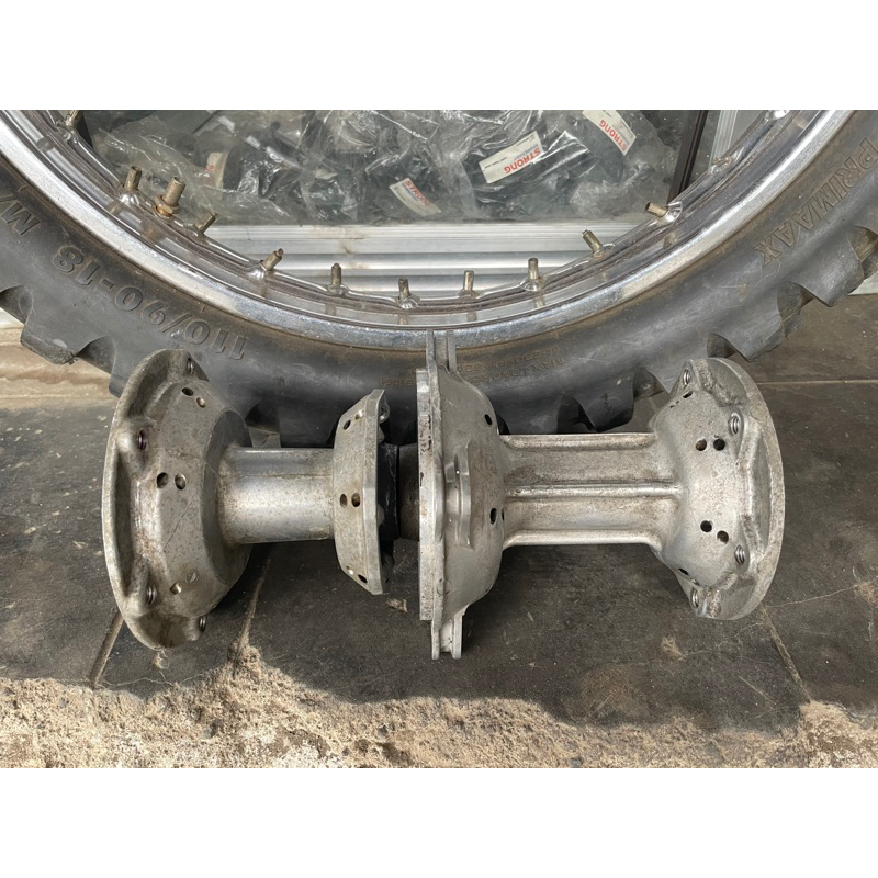 Tromol depan belakang KLX hole 28 ori copotan