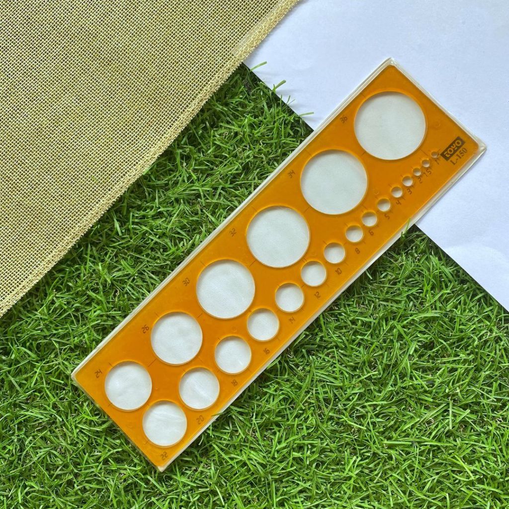 

Penggaris Pola Merk Toyo Bahan Plastik Warna Random Bulat Lingkaran Toyo Mal Ruler Perlengkapan Peralatan Menjahit Jahit Stationery Ruler Stuff Peralatan Sekolah Matematika Toko Tri Tunggal Malang