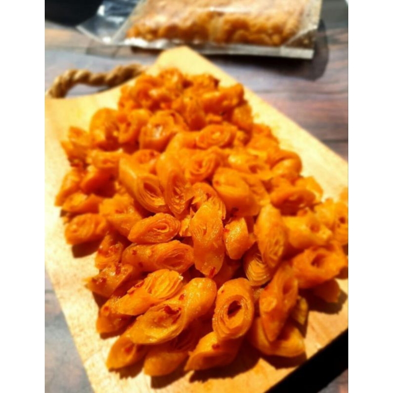 

LUMPIA KERING ISI 50GRAM PER PCS