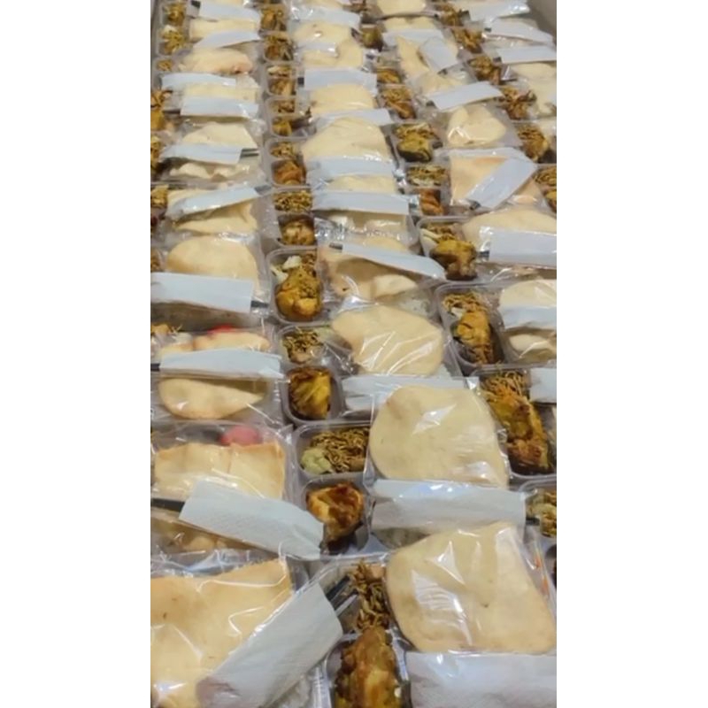 

Paket Hemat Nasi Bento 4 Menu, Bebas Custom menu, Lezat dan Murah untuk berbagai acara