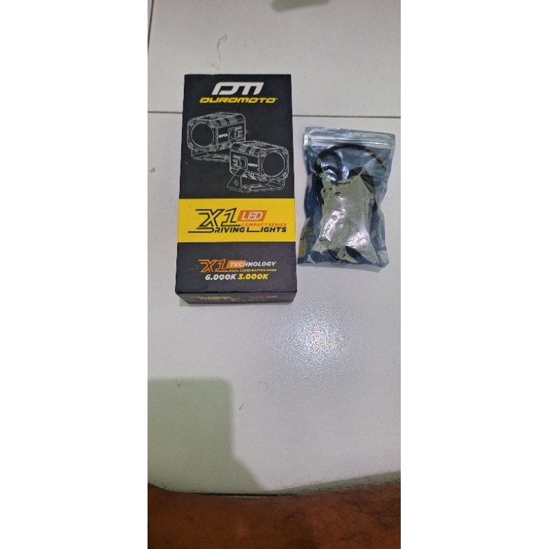 Duramoto X1 2 mode putih dan kuning