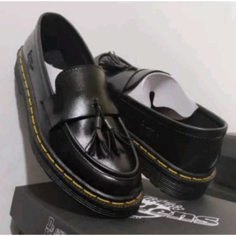 BESTPROMO FREEBOX SEPATU PRIA CASUAL SLIP ON DOCMART,DR MARTIN, LOAFERS BLACK SMOOTH FREE