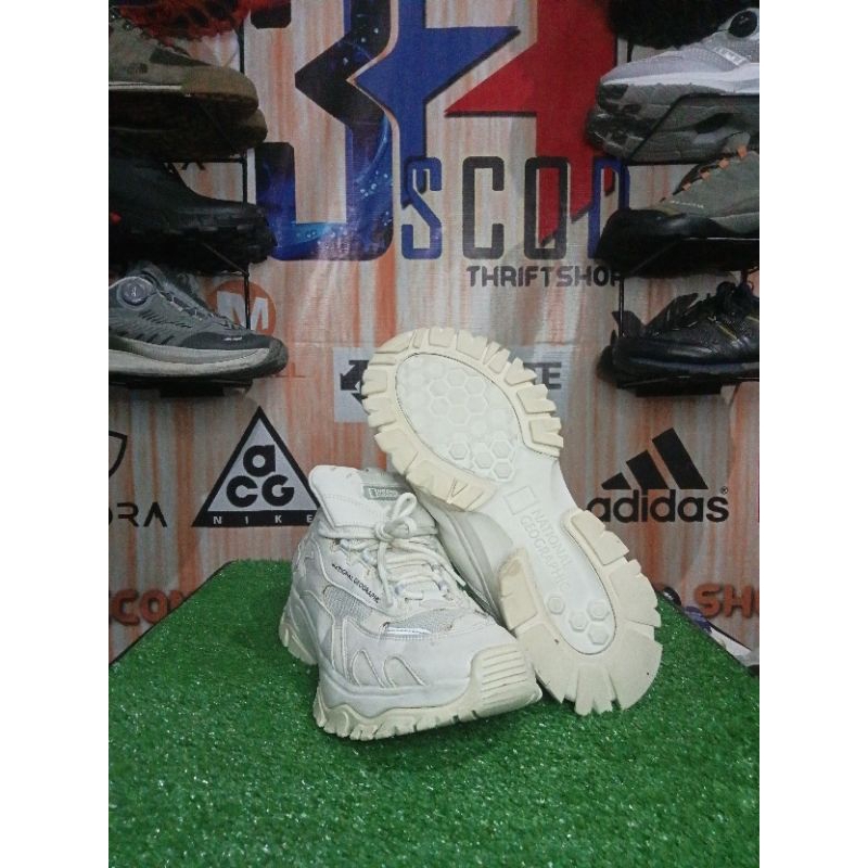 Sepatu Hiking / Casual National Geographic (NatGeo)