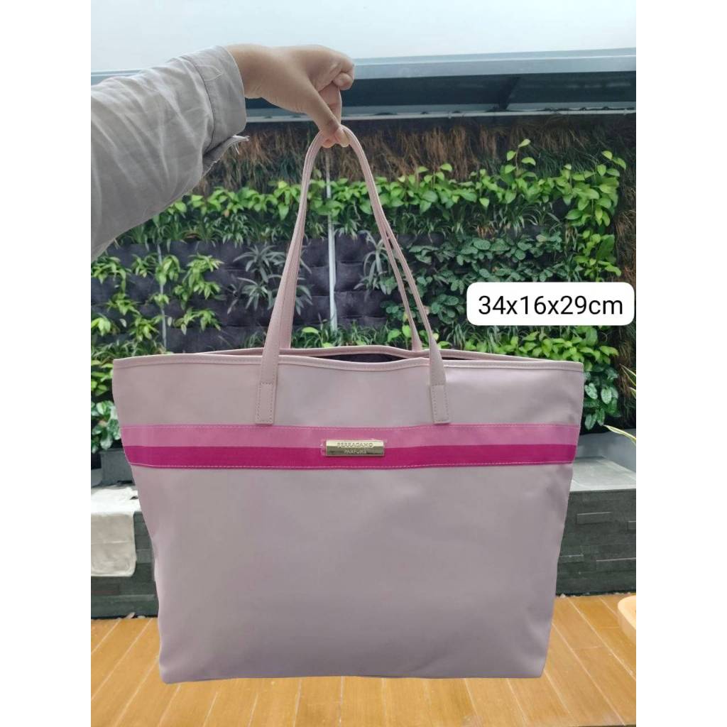 New Salvatore Ferragamo tote bag (vip gift beauty)