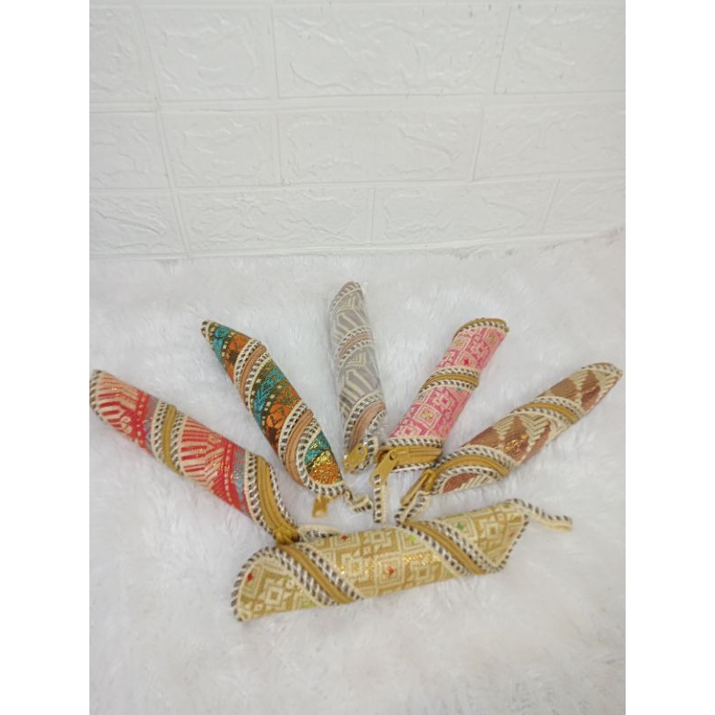 

souvenir songket Tempat pensil uril