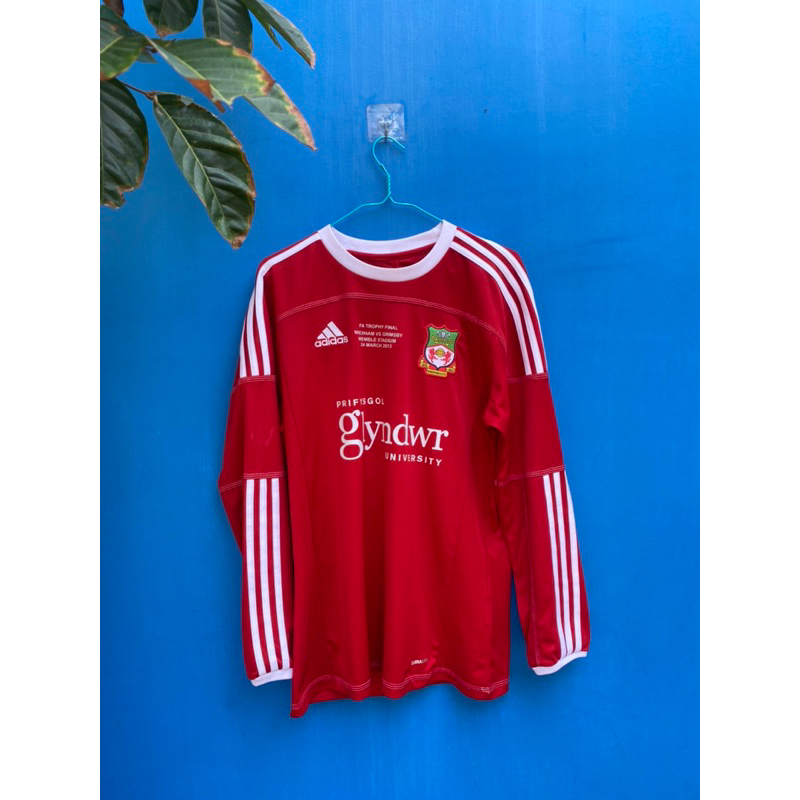 Jersey/Baju/Koas Bola Vintage/Rare item liga Inggris Deadpool FC Wrexham 2012