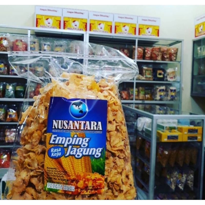 

KERIPIK MARNING EMPING JAGUNG NUSANTARA RASA KEJU KEMASAN 300 GRAM