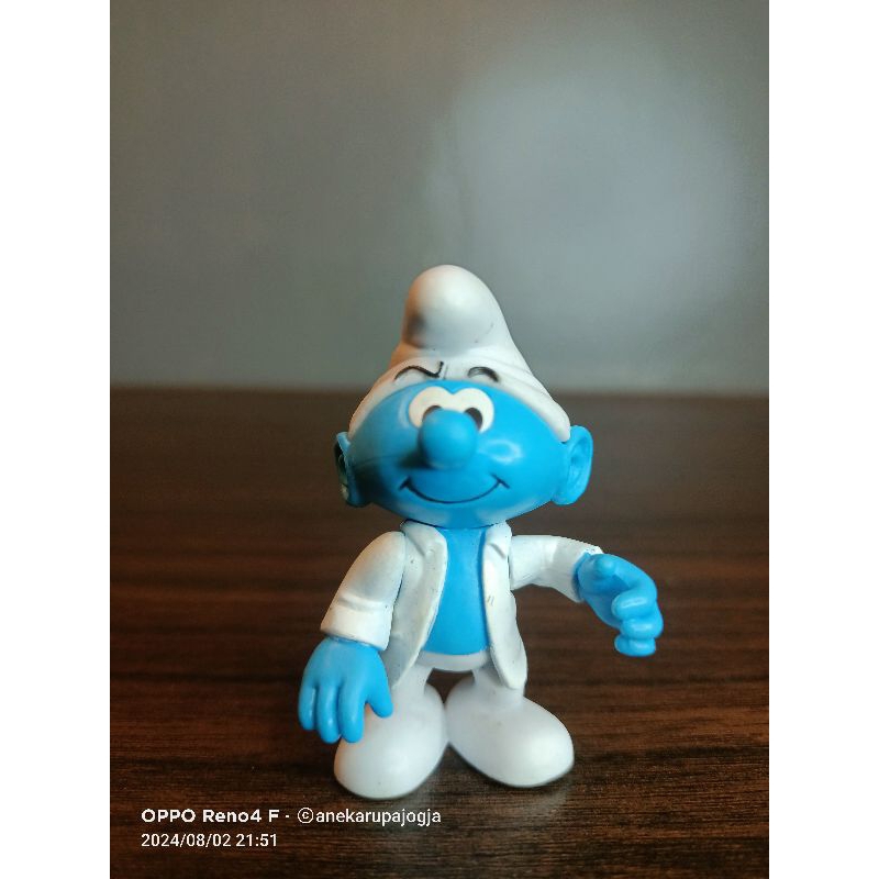 action figure smurf baju putih jakks
