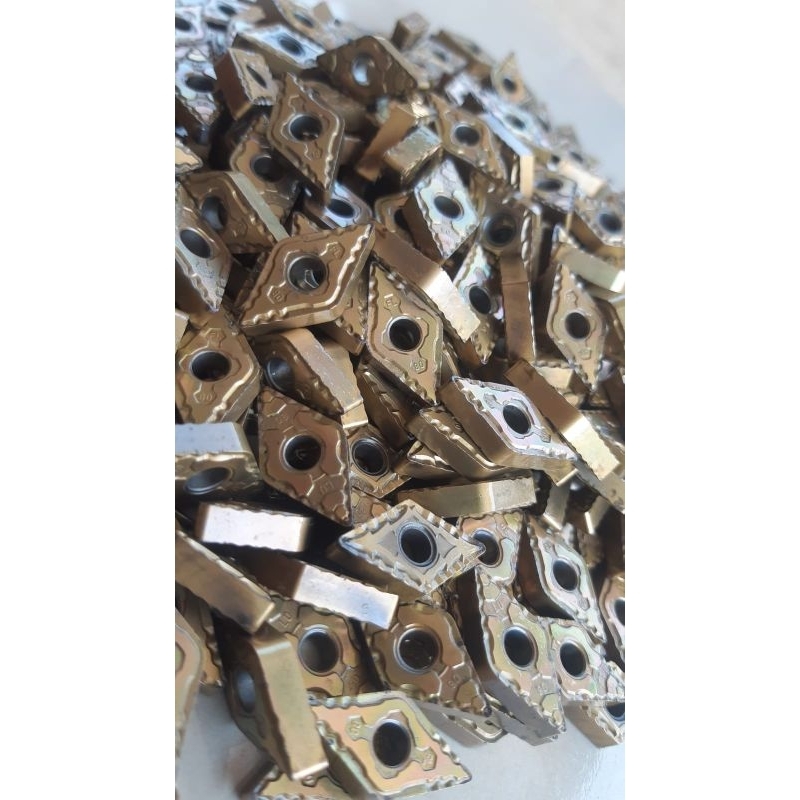 Insert Bubut DNMG1504 Cermet insert pahat bubut bekas