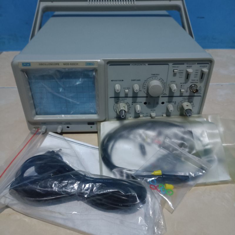 Analog Oscilloscope  MOS-620CH 20MHz
